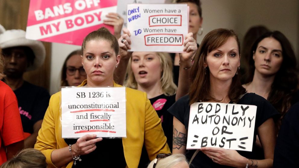  AG: Disposing embryos outside uterus not against Tenn. law