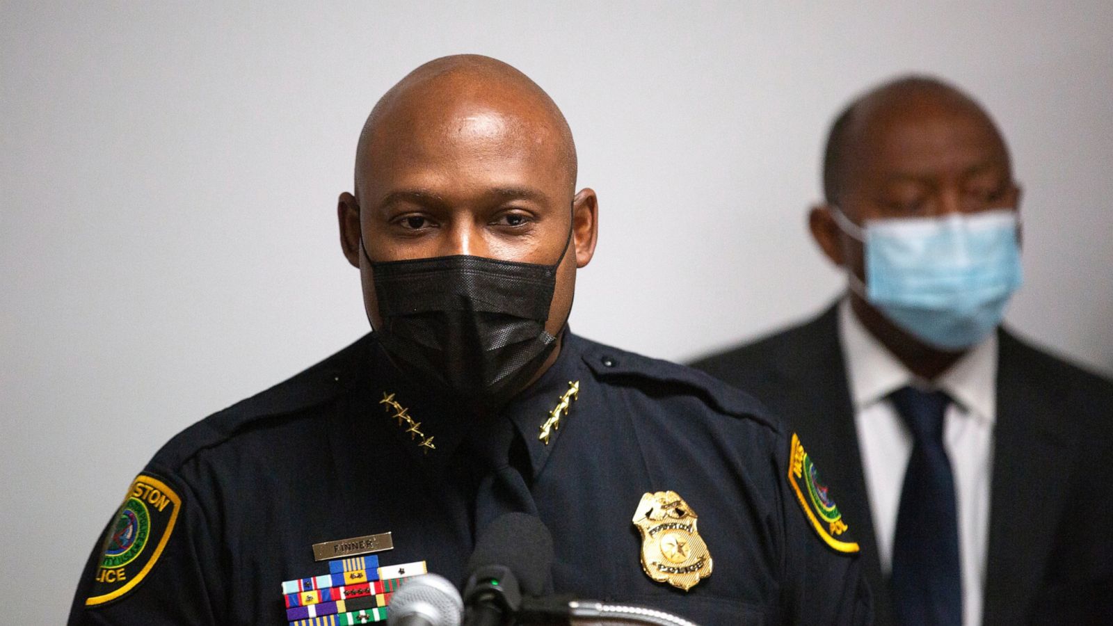 2 Arrested In Fatal Shooting Of New Orleans Officer In Texas Abc News
