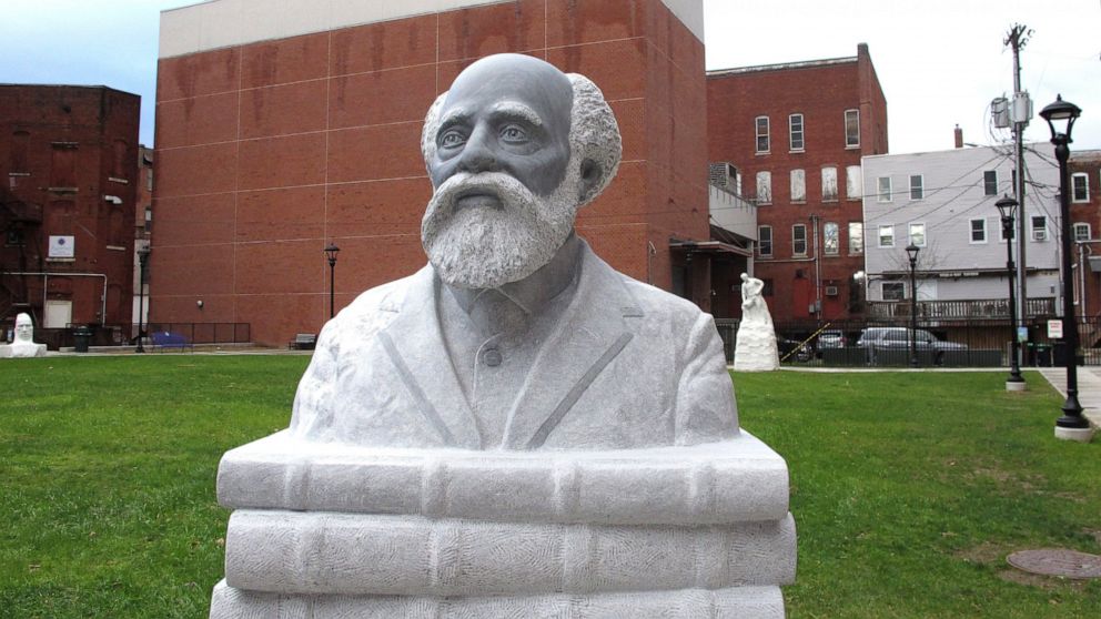  Sculpture honors 1st Black president of an American college