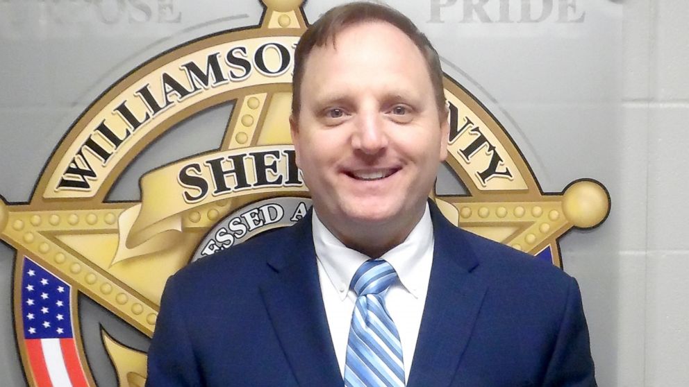 Texas sheriff indicted after probe into Black man's death thumbnail