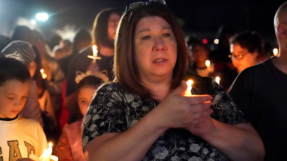  Towns in mourning while digging out from deadly tornadoes