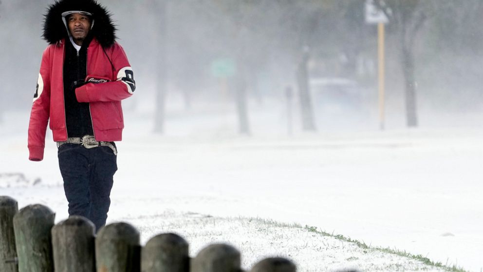 The Latest 2 Dead In Texas Amid Subfreezing Cold Abc News