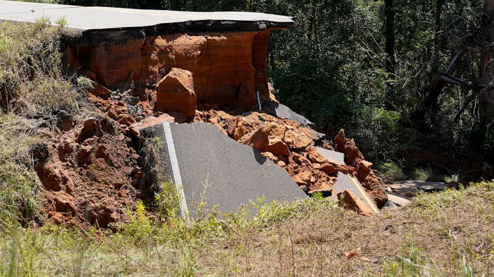  Crash victim recalls terror after Mississippi road collapse