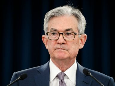 Powell warns of a possible sustained recession from pandemic