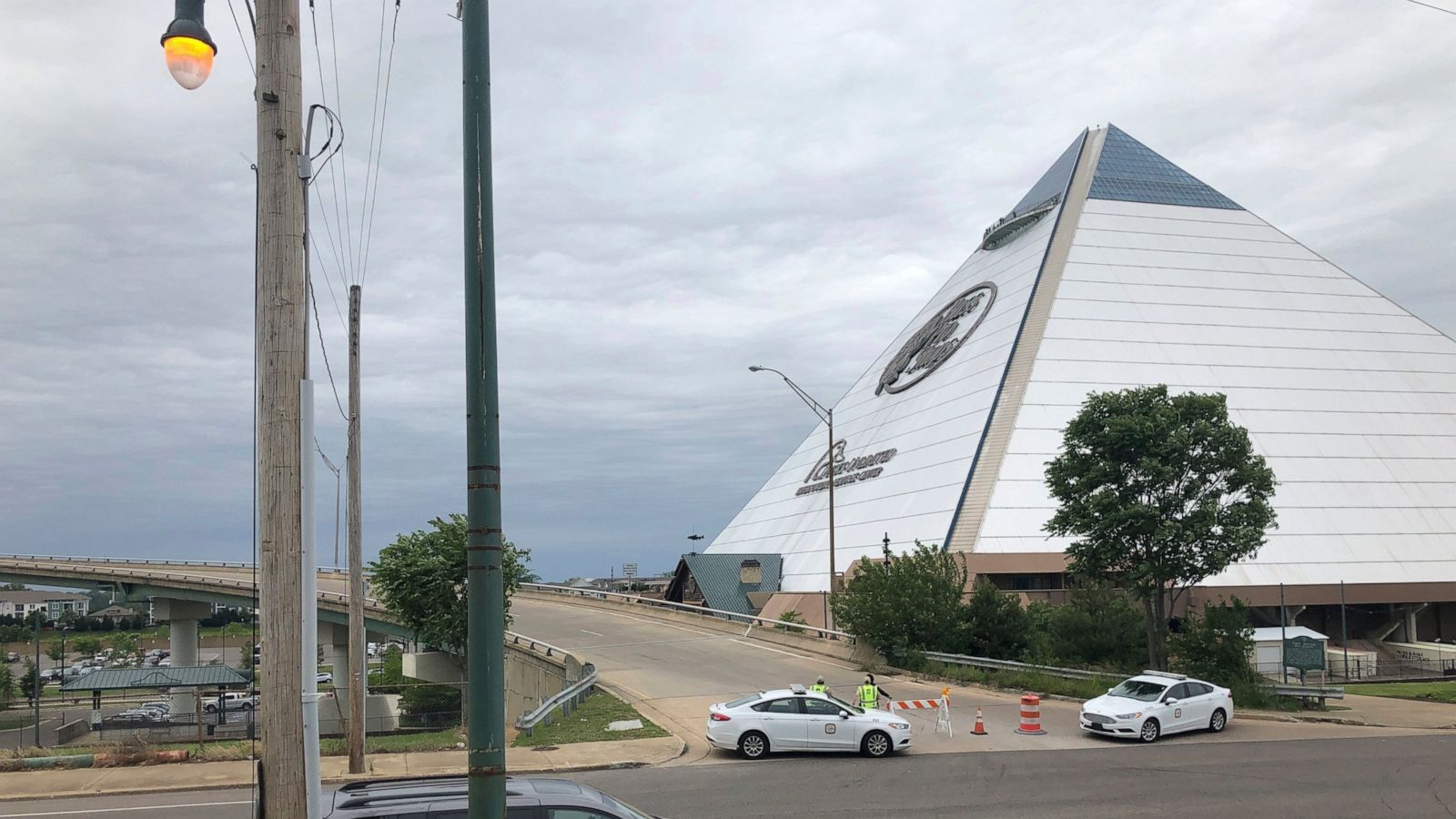I 40 Span Over Mississippi River Shut After Crack Found Abc News