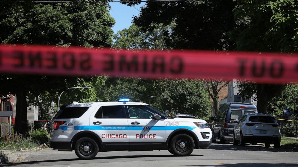  Hours after 4 killed in Chicago, 5 more hurt in shooting