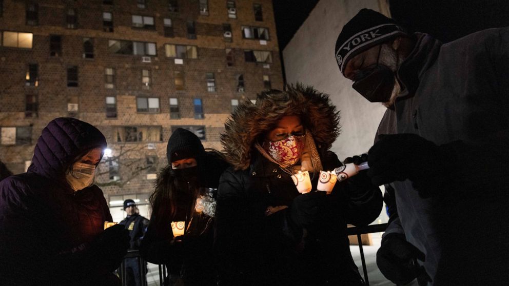  US consumer prices soared 7% over past 12 months, biggest spike since 1982