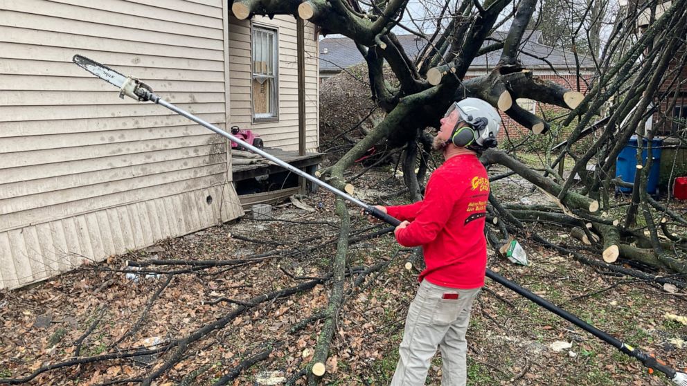 Kentucky death toll from tornadoes increases to 77