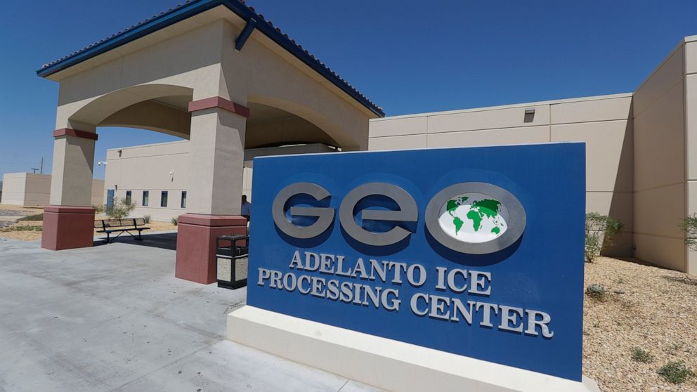 US awards immigration detention contracts in California thumbnail