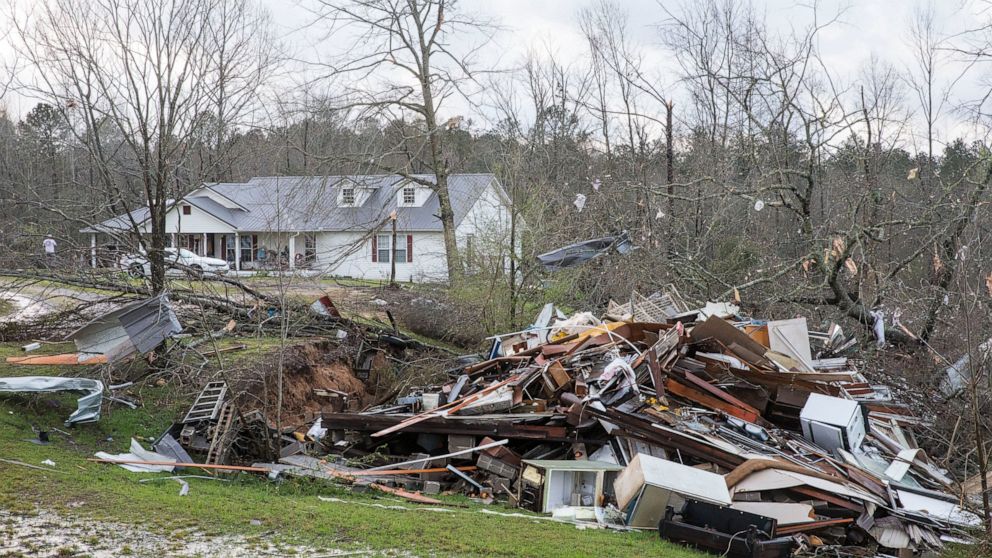  Storms moving eastward, leave trail of damage in Deep South