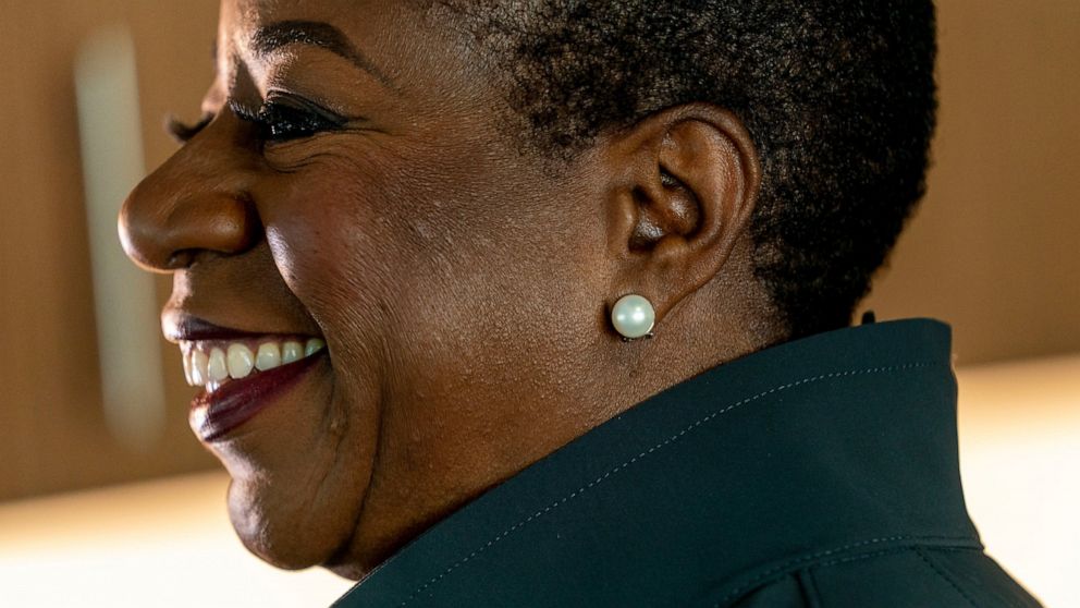 Angela Williams