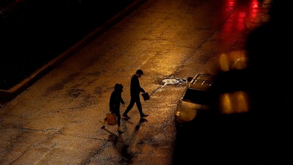  Heavy snow expected in Texas; storm could spawn tornadoes