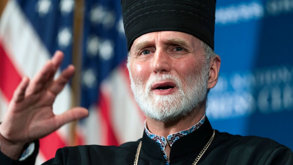  Ukrainian spiritual and diplomatic leaders urge aid, weapons