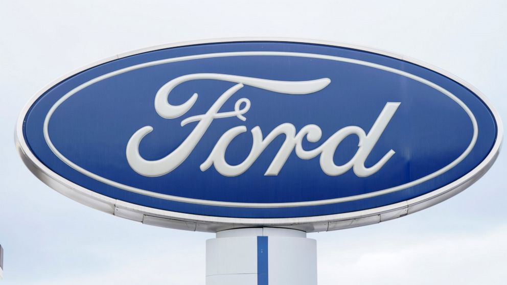  Ford loses track of dangerous air bags, forcing 2 recalls