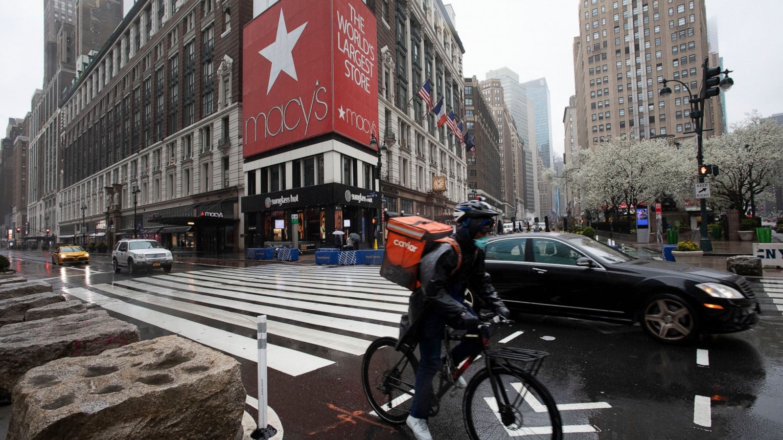 gap inc layoffs