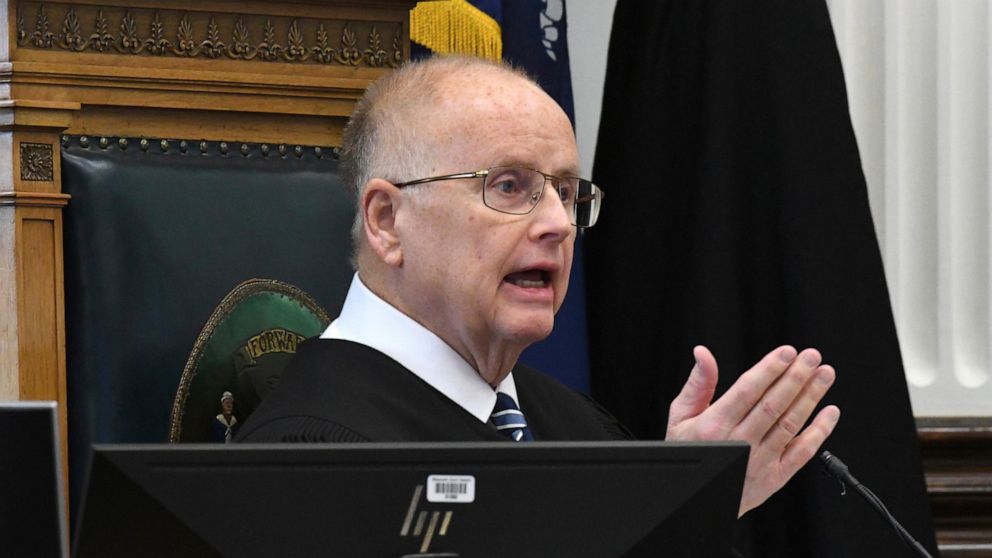  EXPLAINER: Does it matter how long jury selection takes?