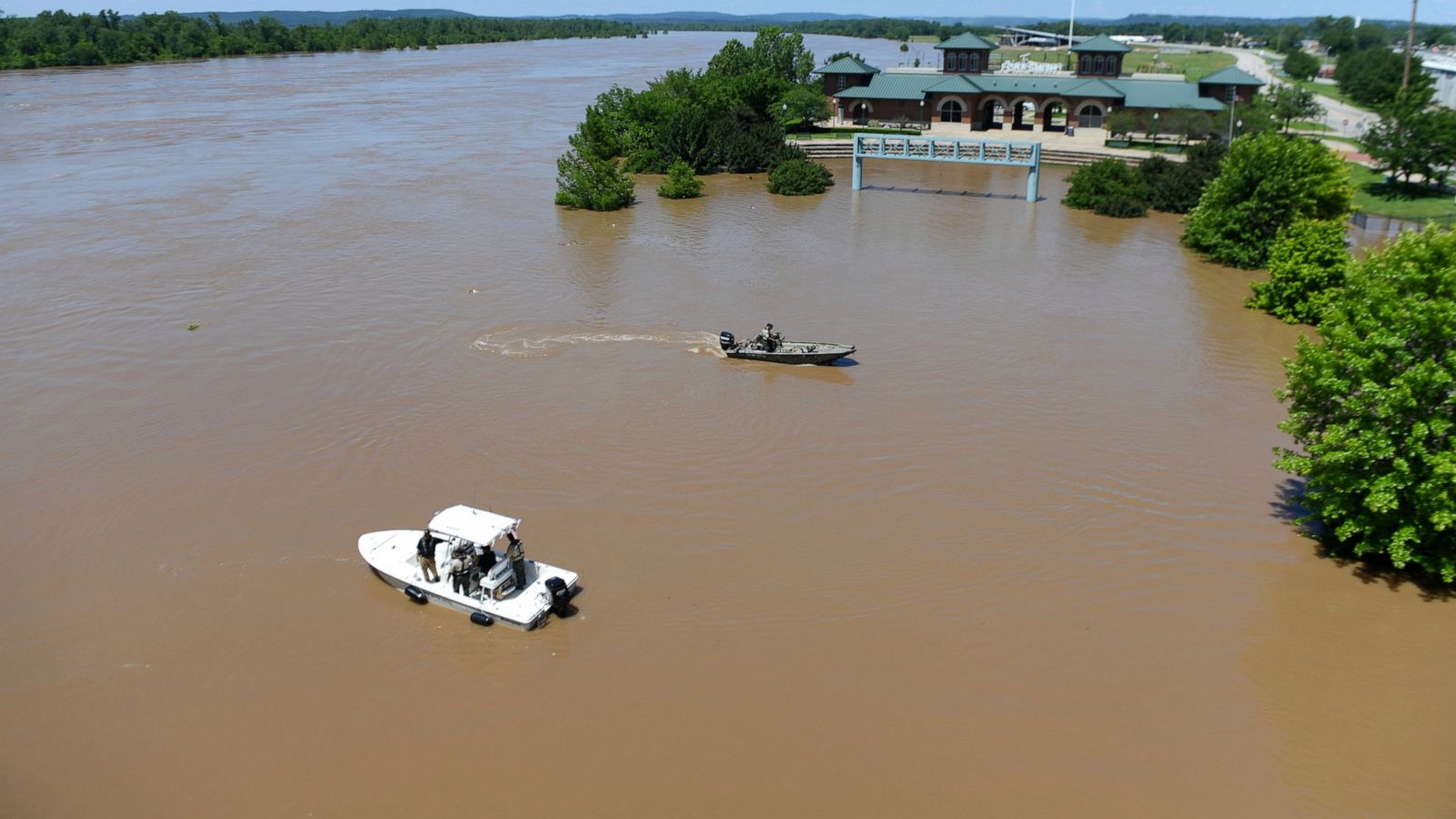 Record Flooding Causes Levee Breach In Western Arkansas Abc News