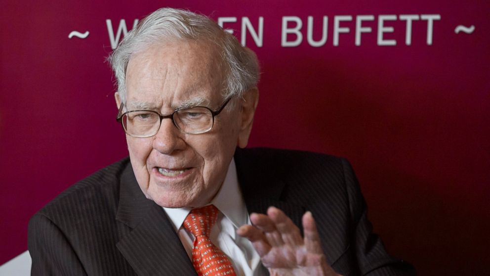 Buffett donates over $750 million to his family charities