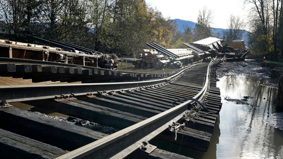 US-Canada border towns assess damage from devastating floods US-Canada border towns assess damage from devastating floods