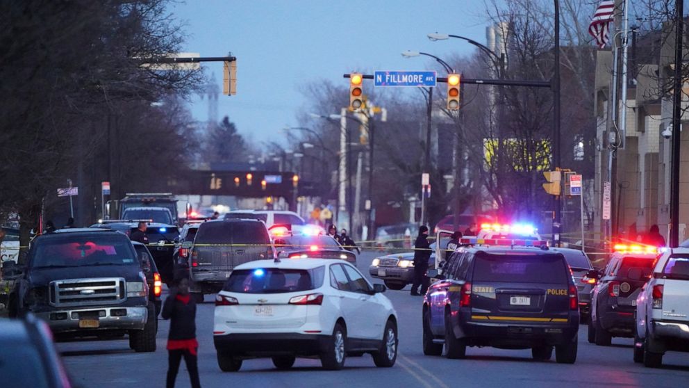 « Plusieurs officiers ont frappé! »  Les balles volent lors d’une poursuite policière à Buffalo