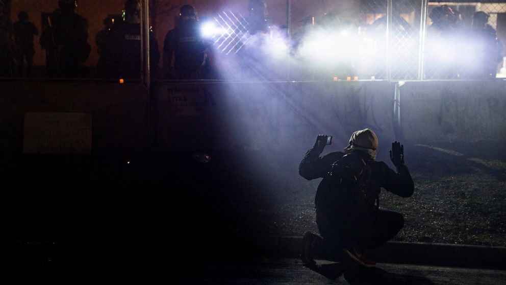  Minneapolis suburb OKs sweeping changes in policing policies