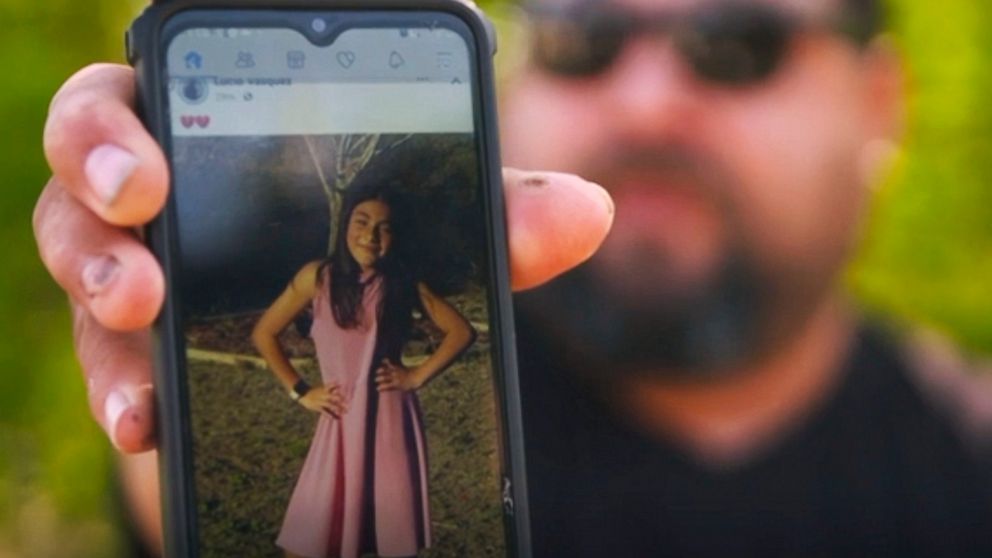 A dad's anguish outside Texas school while shooting unfolded - ABC News