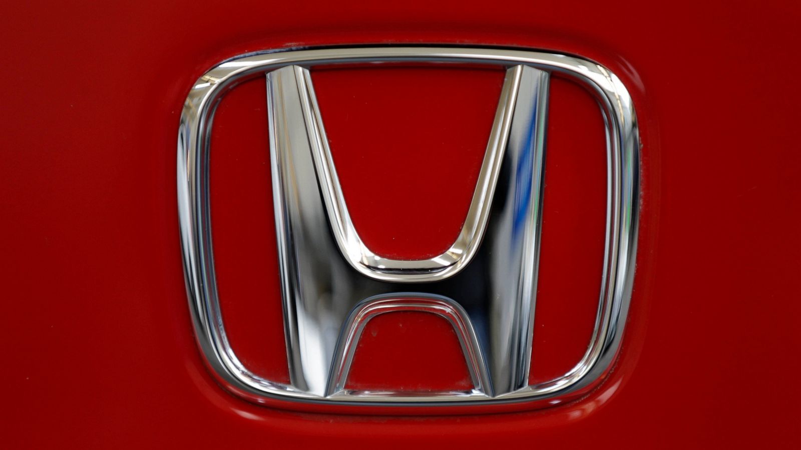 Us Opens Probe Of Steering Problems In Honda Accord Sedans Abc News
