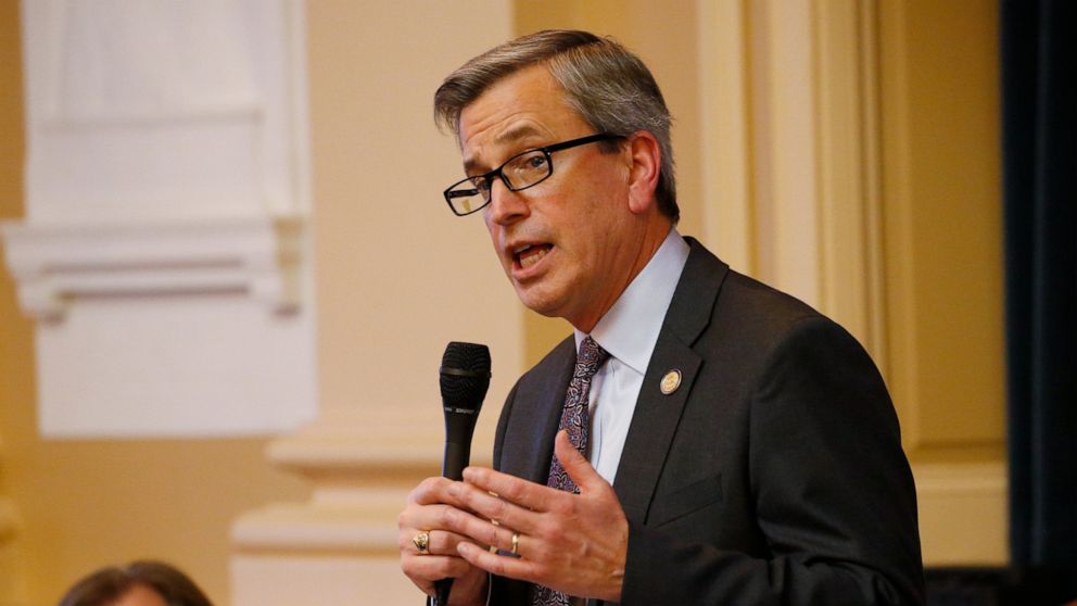 Sweeping renewable energy bill poised for final passage thumbnail