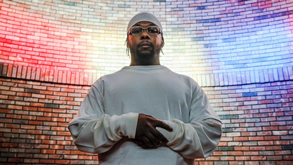  Minnesota Pardons Board grants immediate release of Myon Burrell, a Black man sentenced to life in prison as a teenager