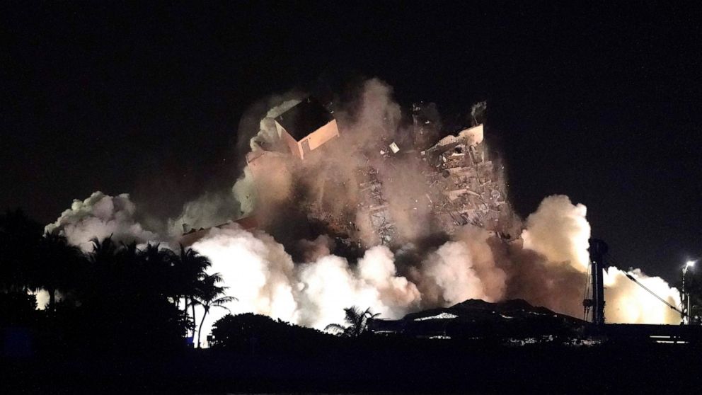  Search back on after rest of South Florida condo demolished