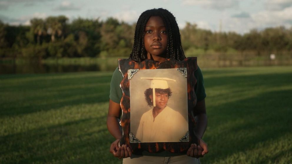 PHOTO: Zoe Clarke, 15, now lives with her sisters Jenny and Zoe and brother Tre. More than 250,000 children have become orphans during the pandemic.