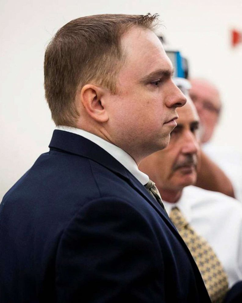 PHOTO: Aaron Dean walks into the courtroom for a recusal hearing on Judge David Hagerman's status in the former Fort Worth officer's murder case on June 23, 2022, in Fort Worth, Texas.