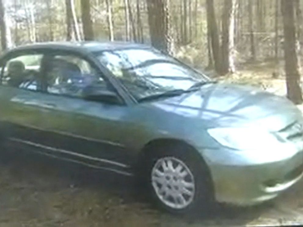 PHOTO: Two armed inmates are on the run in Georgia. They stole a car described as a green 2004 Honda Civic with Georgia license plate RBJ6601.
