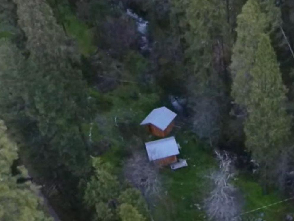 Inside The Isolated Cabin Where Elizabeth Thomas And Tad Cummins