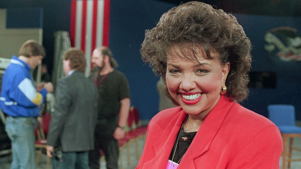 PHOTO: ABC News anchor Carole Simpson, smiles in a file photo on Oct. 15, 1992, the day she became the first woman of color to moderate a presidential debate in the U.S.