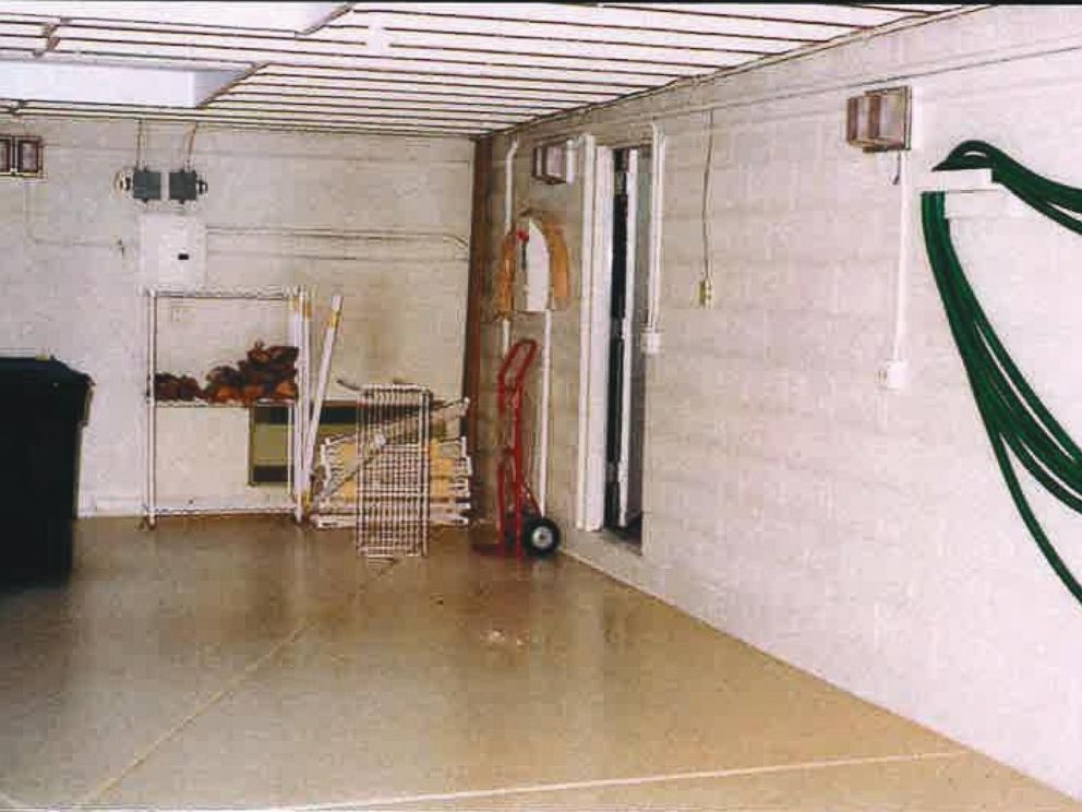 Another shot of Lee Miglins garage where he was brutally murdered in 1997.