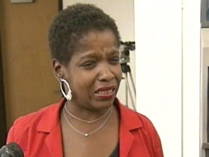 Video: Woman charged with assualt after hitting strangers child.