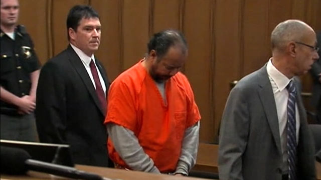 Ariel Castro Pleads Not Guilty To Imprisoning Three Women For A Decade Abc News 