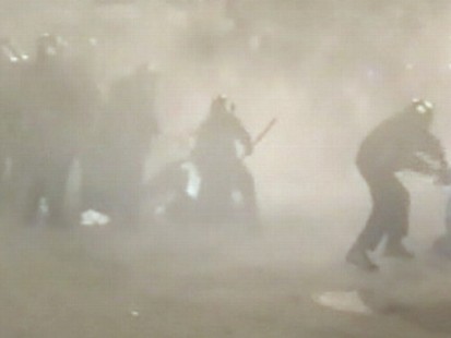 Video: College protest turns into violent scene.