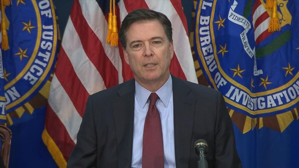 PHOTO: FBI Director James Comey speaking at a press conference, Dec. 4, 2015.