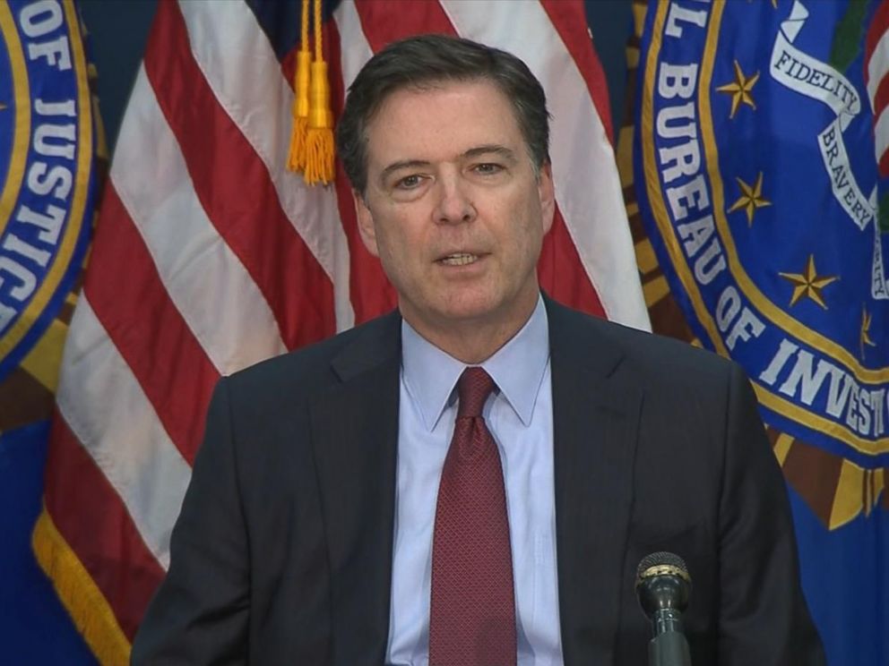 PHOTO: FBI Director James Comey speaking at a press conference, Dec. 4, 2015.