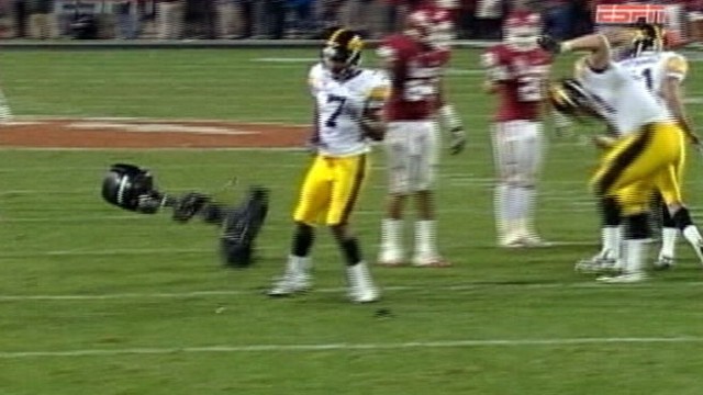 Falling Camera Brings Insight Bowl To A Halt Video Abc News