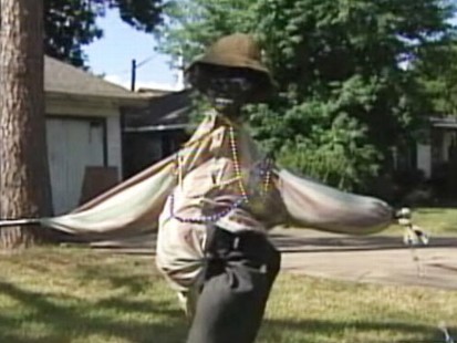 VIDEO: A Houston home features racially insensitive yard decorations.