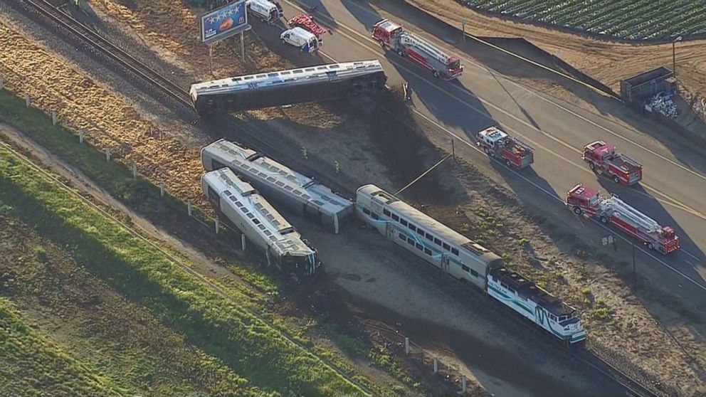 PHOTO: Southern California's Metrolink commuter service says one of its trains struck a truck, causing a number of train cars to derail in Oxnard, Calif., Feb. 24, 2015.
