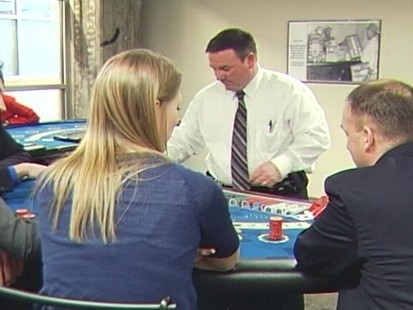 Video: Iowa agents learn how to stop cheats in casino.