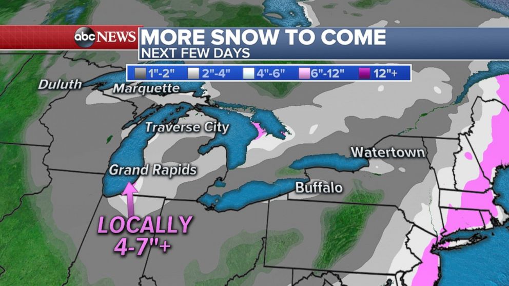 PHOTO: Snow is heading toward the Great Lakes region.        