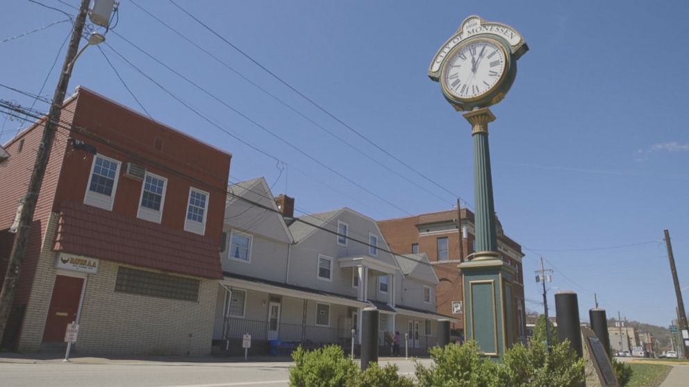 Monessen, Pennsylvania, was once a booming steel town, but it's now filled with abandoned and decrepit buildings.