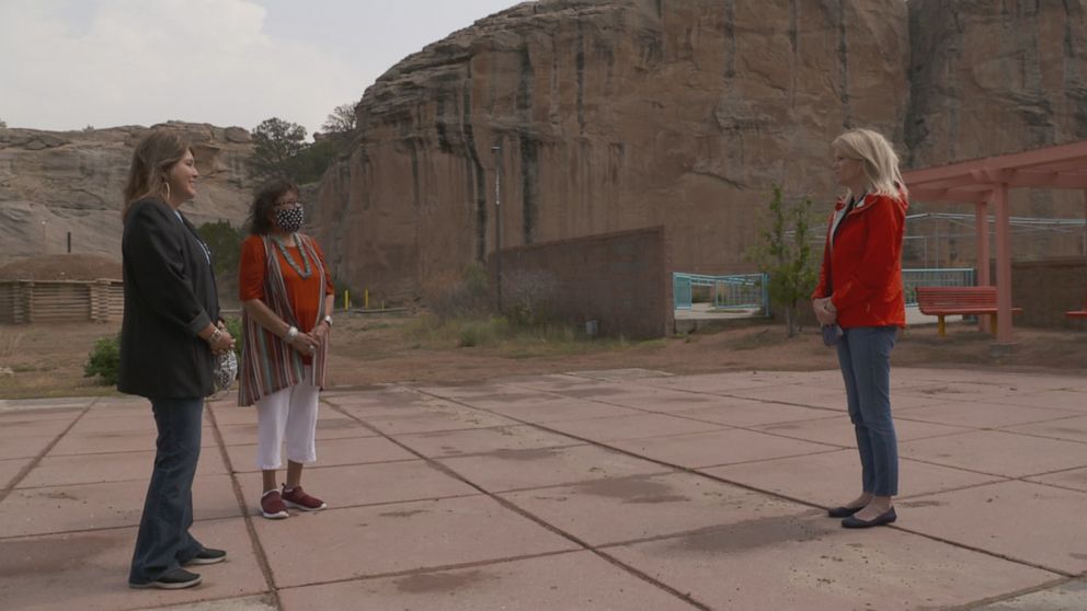 ABC's Martha Raddatz (right) interviews Jaynie Parrish, the director of the Navajo-Hopi campaign at Navajo County Democratic Party.