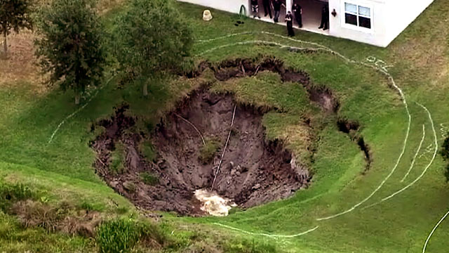 Sinkhole Horror Family S Florida House About To Be