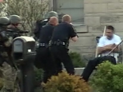 Video: Cops tase robbery suspect after standoff.
